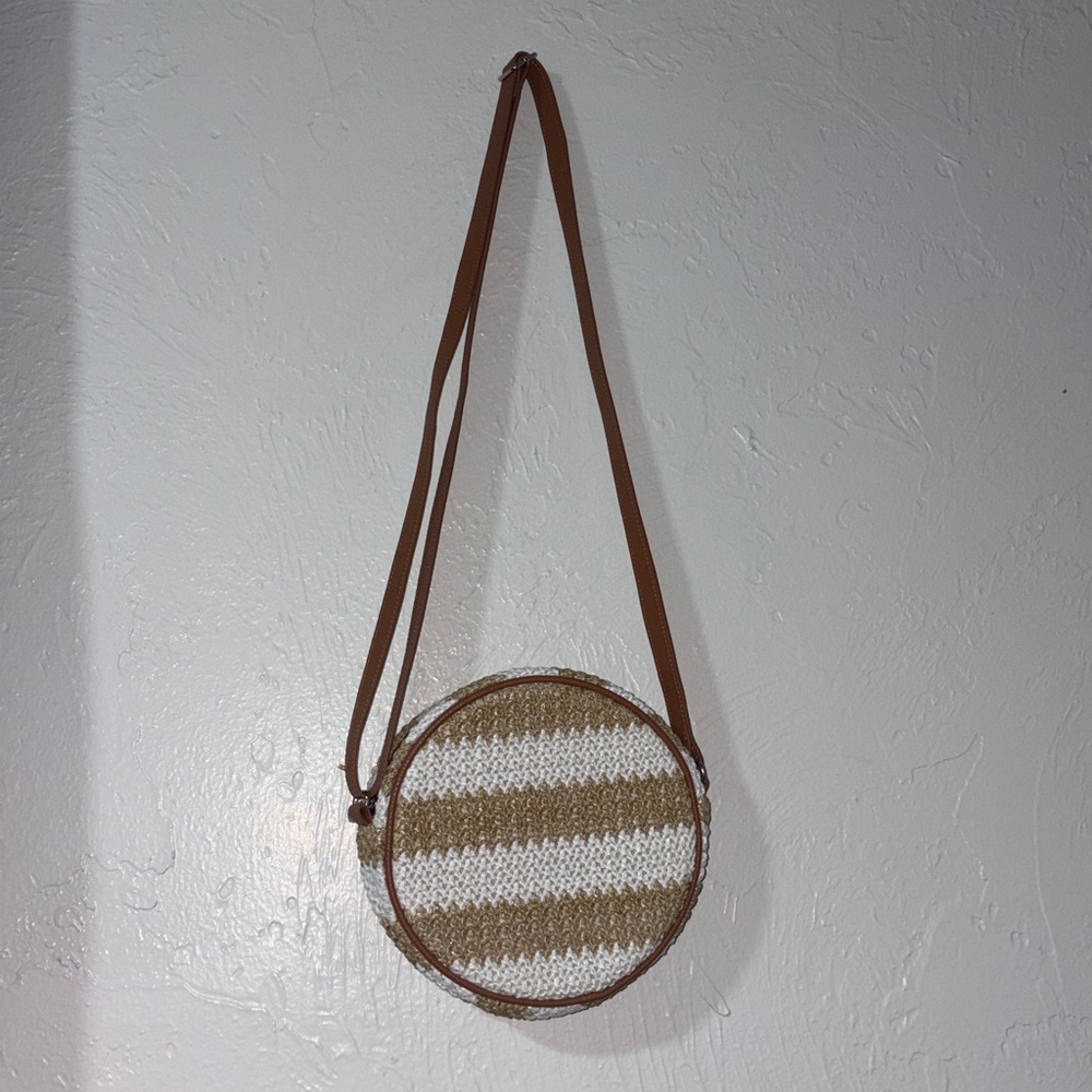 Thirty-One Tan and Cream Crossbody Bag - Picture 3 of 3